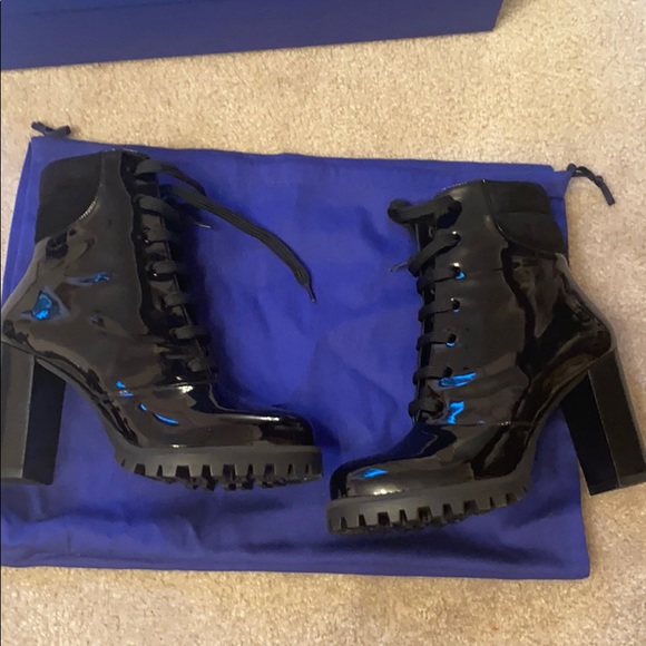 Stuart Weitzman Black Patent Boot - Picture 4 of 6